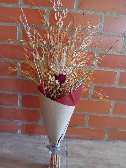 Ramos de flores secas