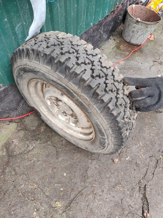 Колеса для авто Москвіч  зимова гума з дисками