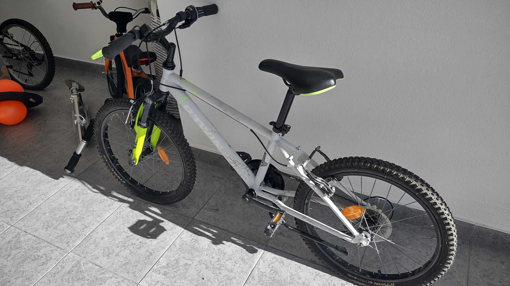 ** Bicicleta BTWIN 20" p/ crianças c/ amortecedor e câmbio 7 vels. **