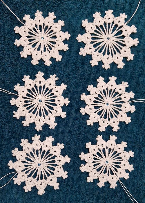 Gwiazdki szydełkowe, zawieszki na choinkę