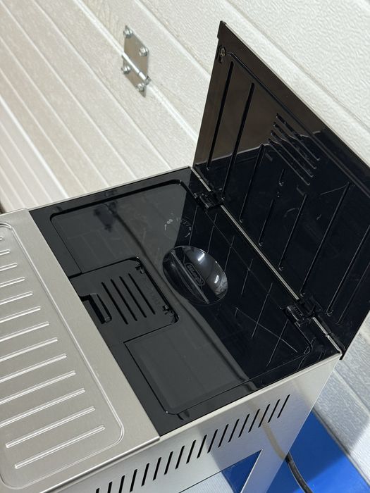 Кавомашина Delonghi Primadonna S Evo