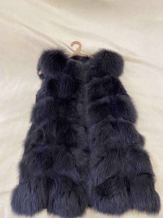 Меховая жилетка состояние хорошее