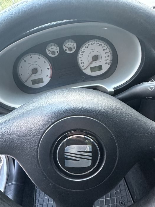 Seat Leon 1,6i Klima dinwestowany