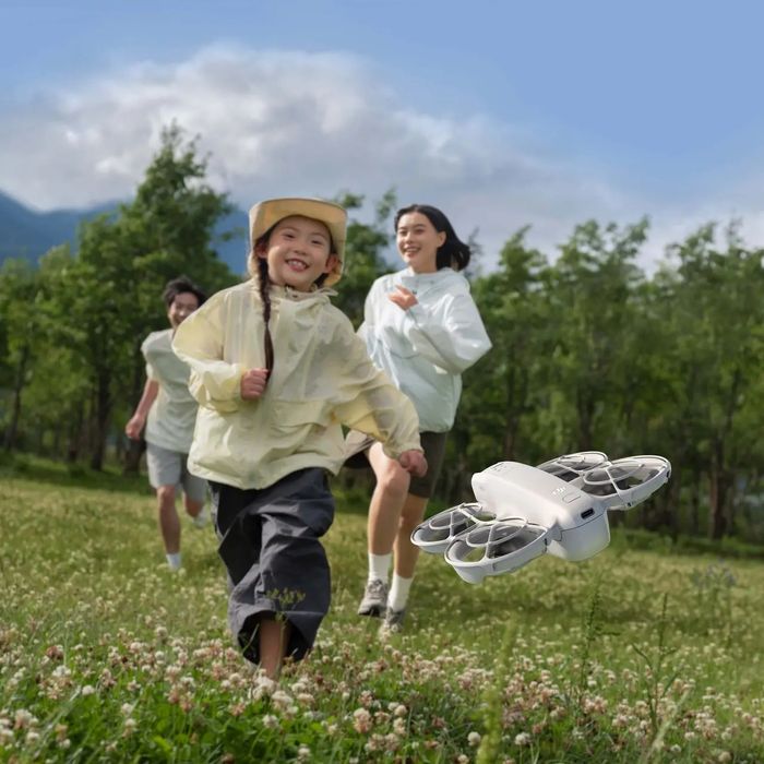 Drone DJI NEO fly more, com extras. Como NOVO!