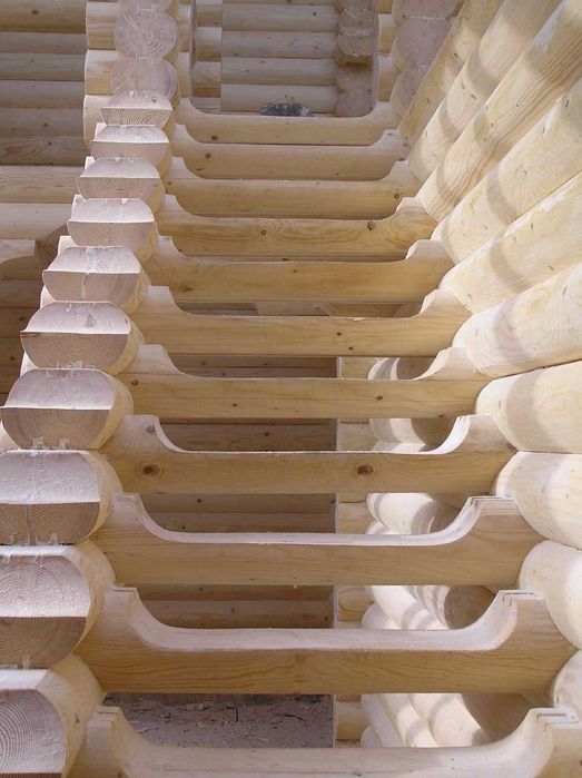 Брус на дерев'яний будинок