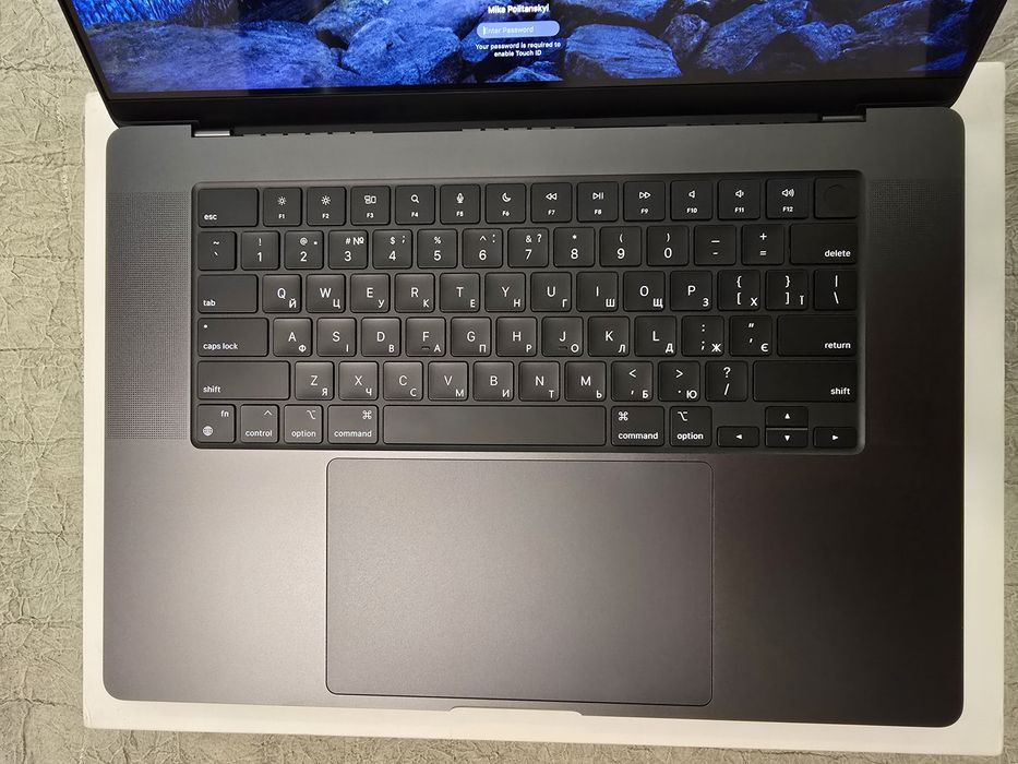 MacBook Pro 16" Apple M3 Pro 18GB/512GB Space Black 2023