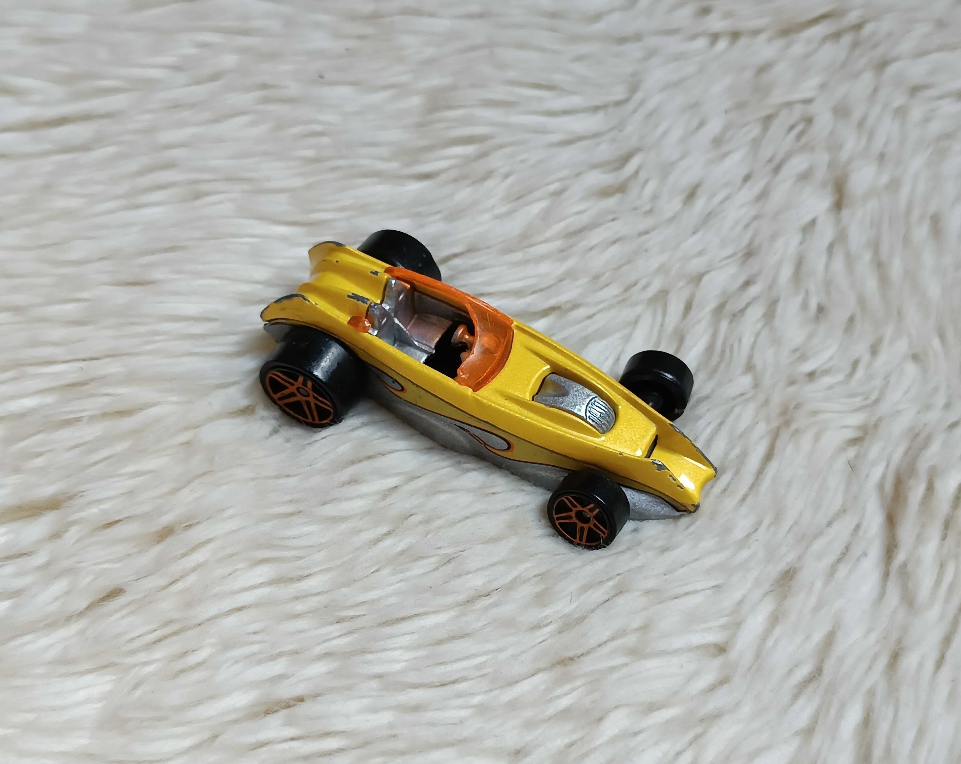 Hot wheels Shredded 2004 Mattel Autka samochodziki resoraki metalowy