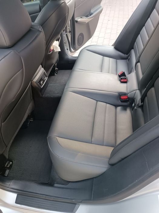 Lexus is 200 продам