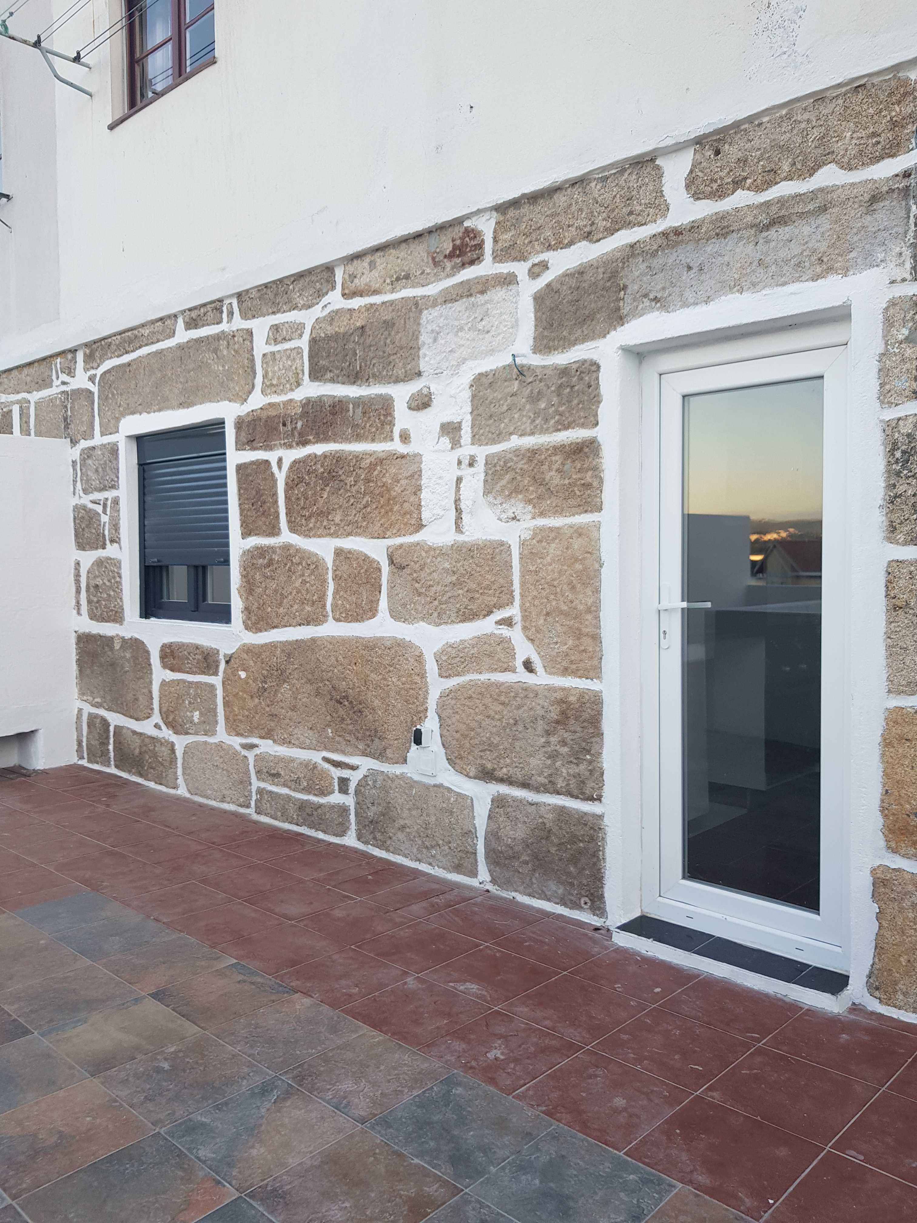 Apartamento T1 com terraço