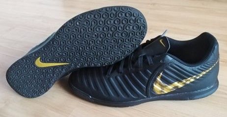 Buty męskie Nike Legend 7 Club IC- rozmiar 42