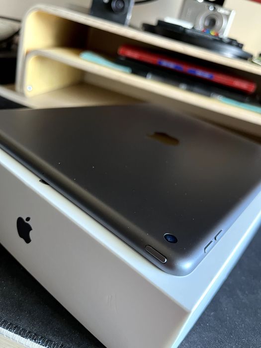 iPad (9th gen) Wi-Fi | spatial grey - 256GB