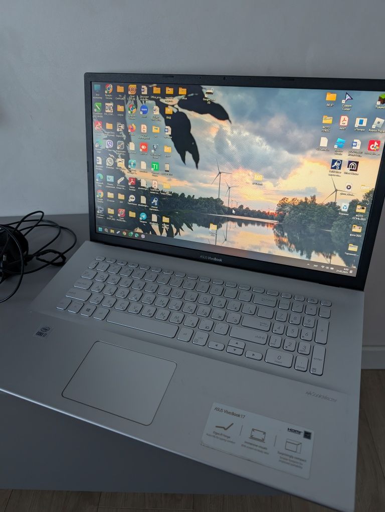 Ноутбук 17.3" Asus VivoBook X712J  i7-1065G7 / 16 GB DDR4 / 512 GB SSD