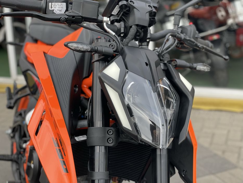 Мотоцикл KTM DUKE 390