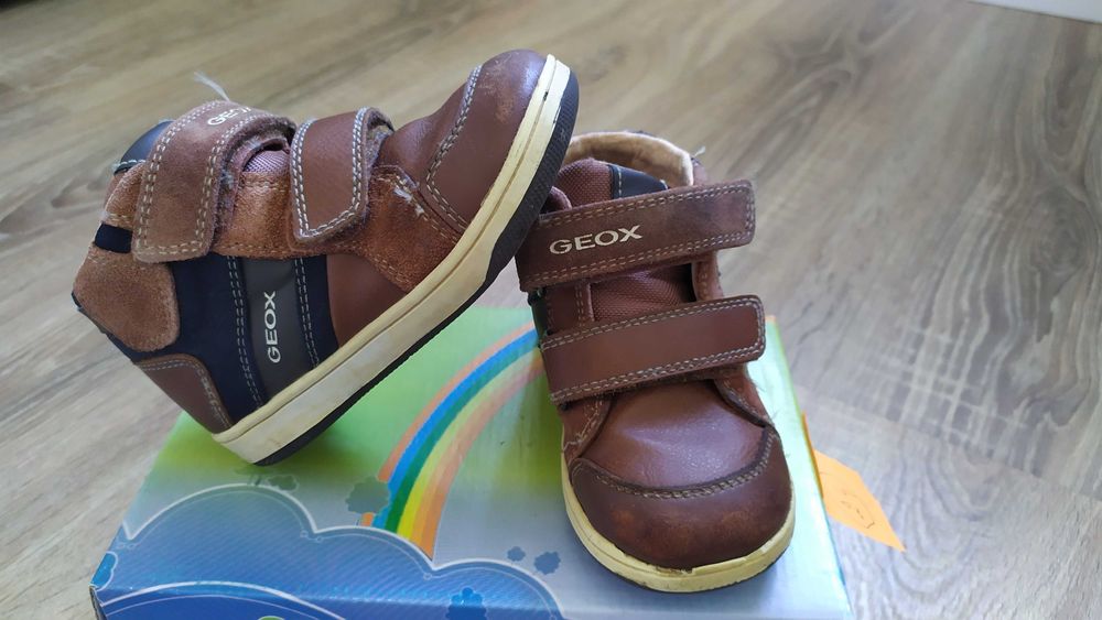 Calçado criança GEOX tamanho 24