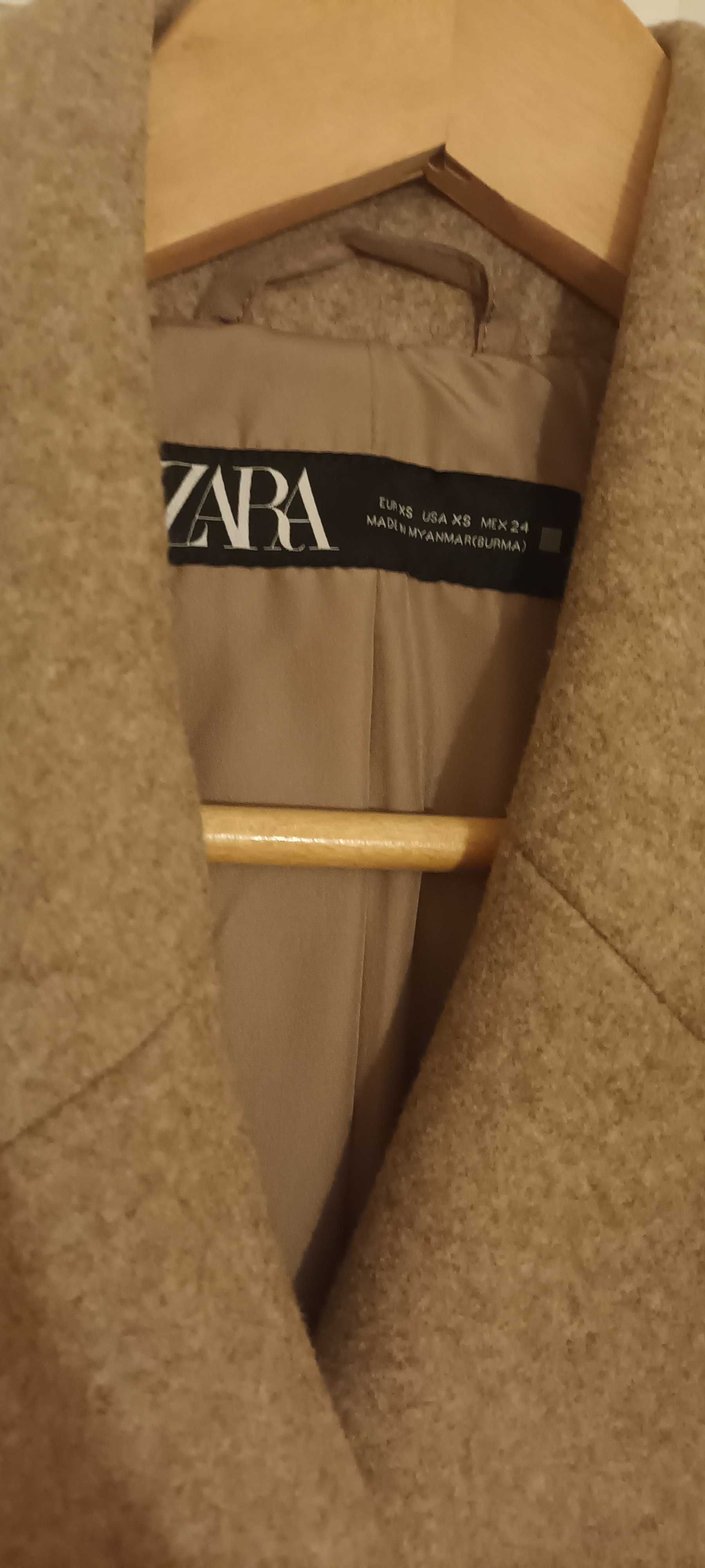 Sobretudo oversize tendência desta coleção da Zara novo!