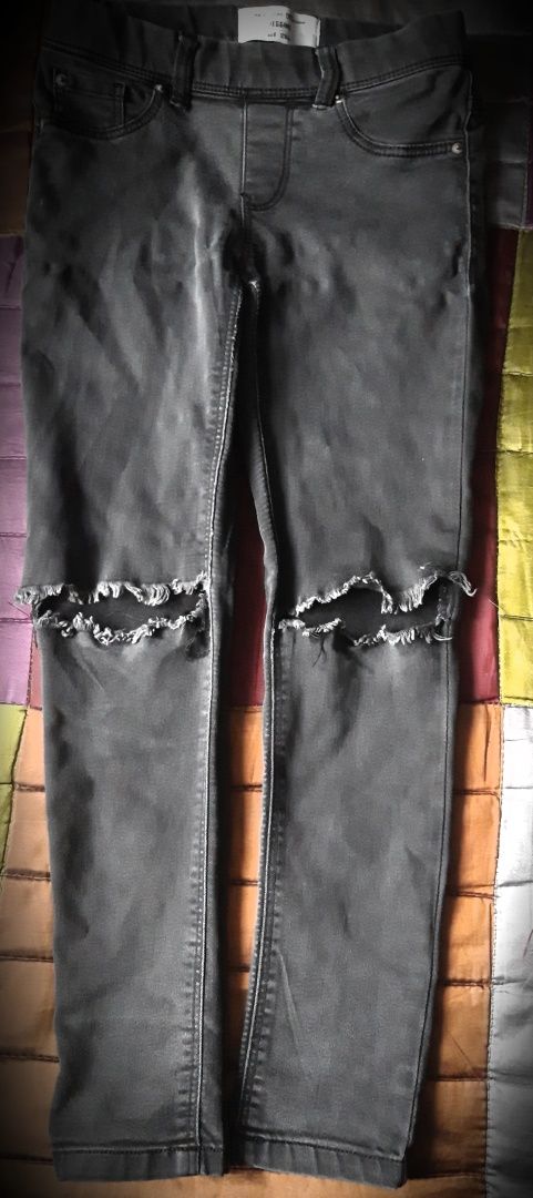 Spodnie Skiny 128-134 jeans firmowe