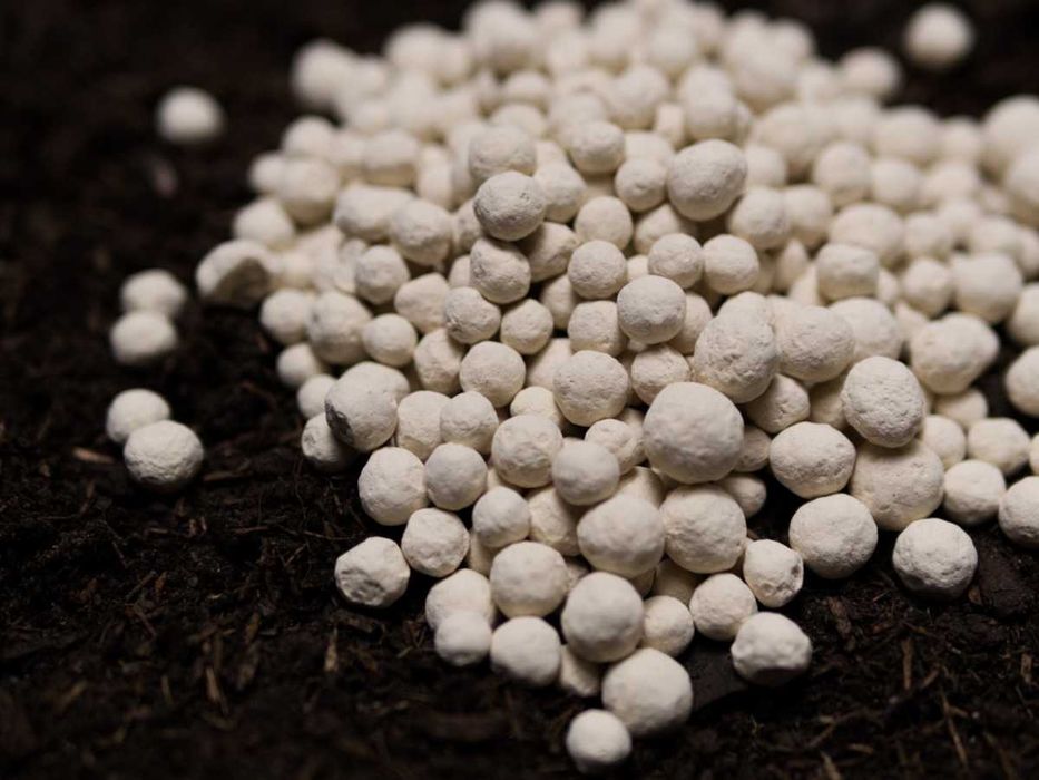 Kreda granulowana na trawnik i do ogrodu, ogranicza i hamuje mech 20kg