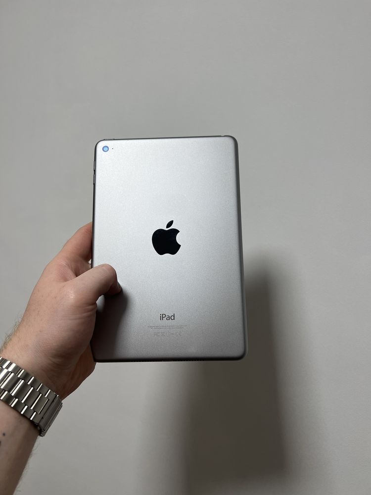 Apple Ipad mini4 128 2019 акб100% в отличном состоянии