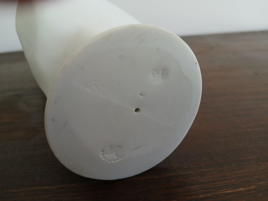 Busto Flor Agreste Vista Alegre como Novo