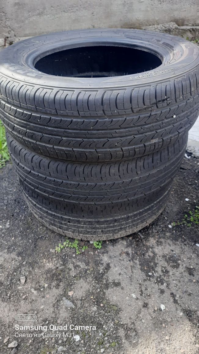 Продам літню  резину 3шт. Roadstone 185/65/14