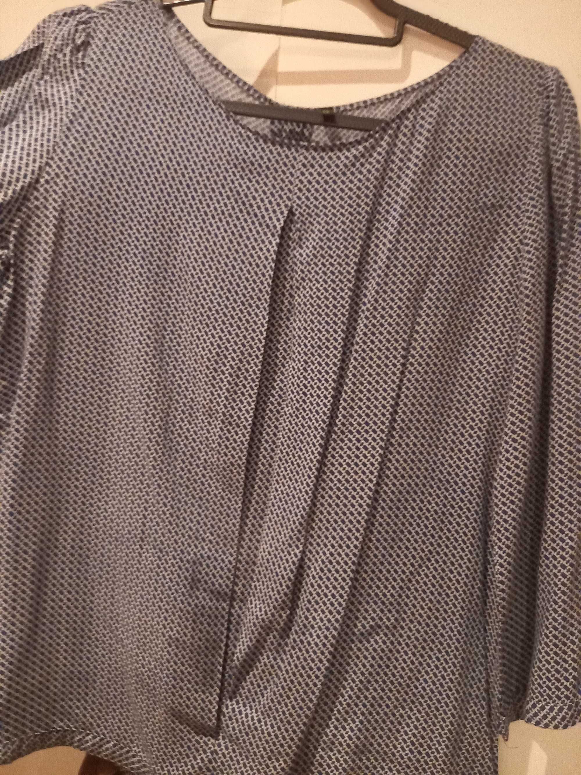 Blusa azul e branca - M/38 - Benetton