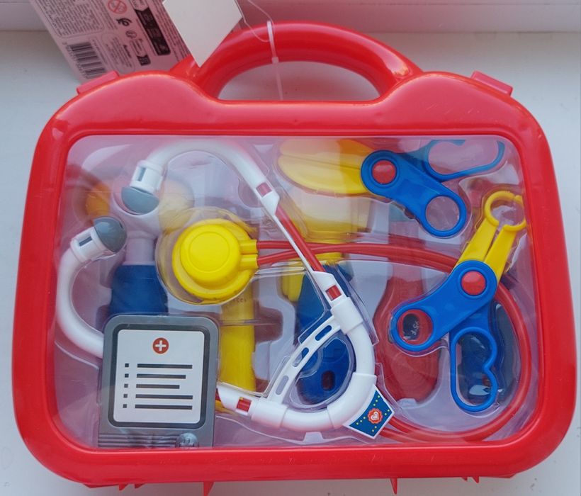 Набір іграшковий One Two Fun Валіза лікаря
 Арт.: 868467
(0)