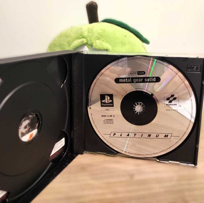 Metal Gear Solid PS1 – Edição Platinum PAL