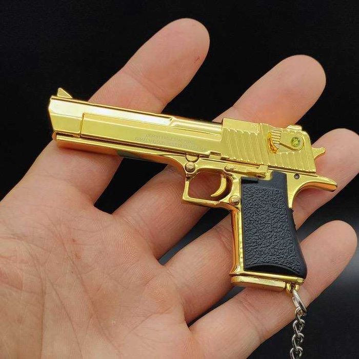 Металевий брелок desert eagle