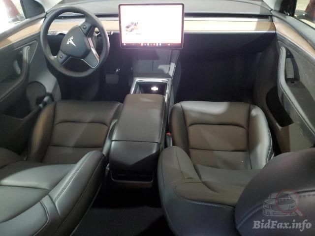 Tesla Model Y 2024 ( у дорозі з США)