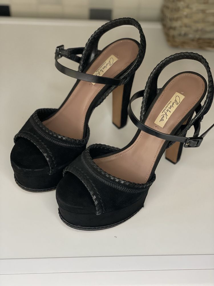 Туфлі Charles & Keith г на високих підборах