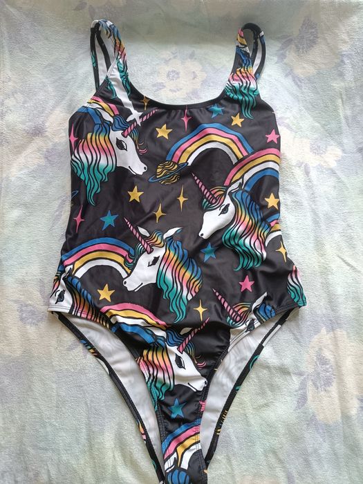 Купальник  суцільний різні M