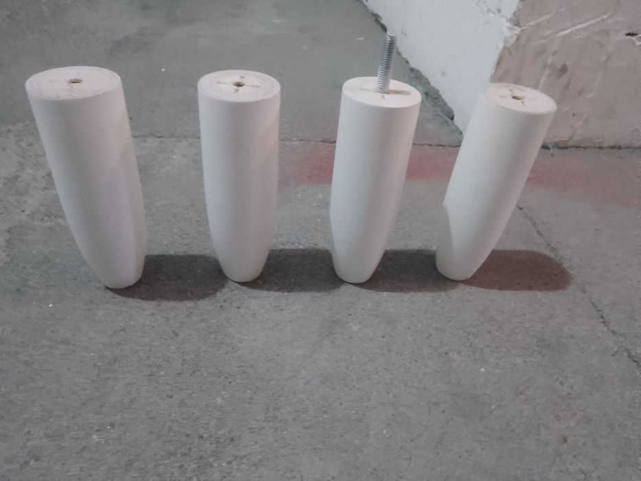 Nóżki do mebli 14cm