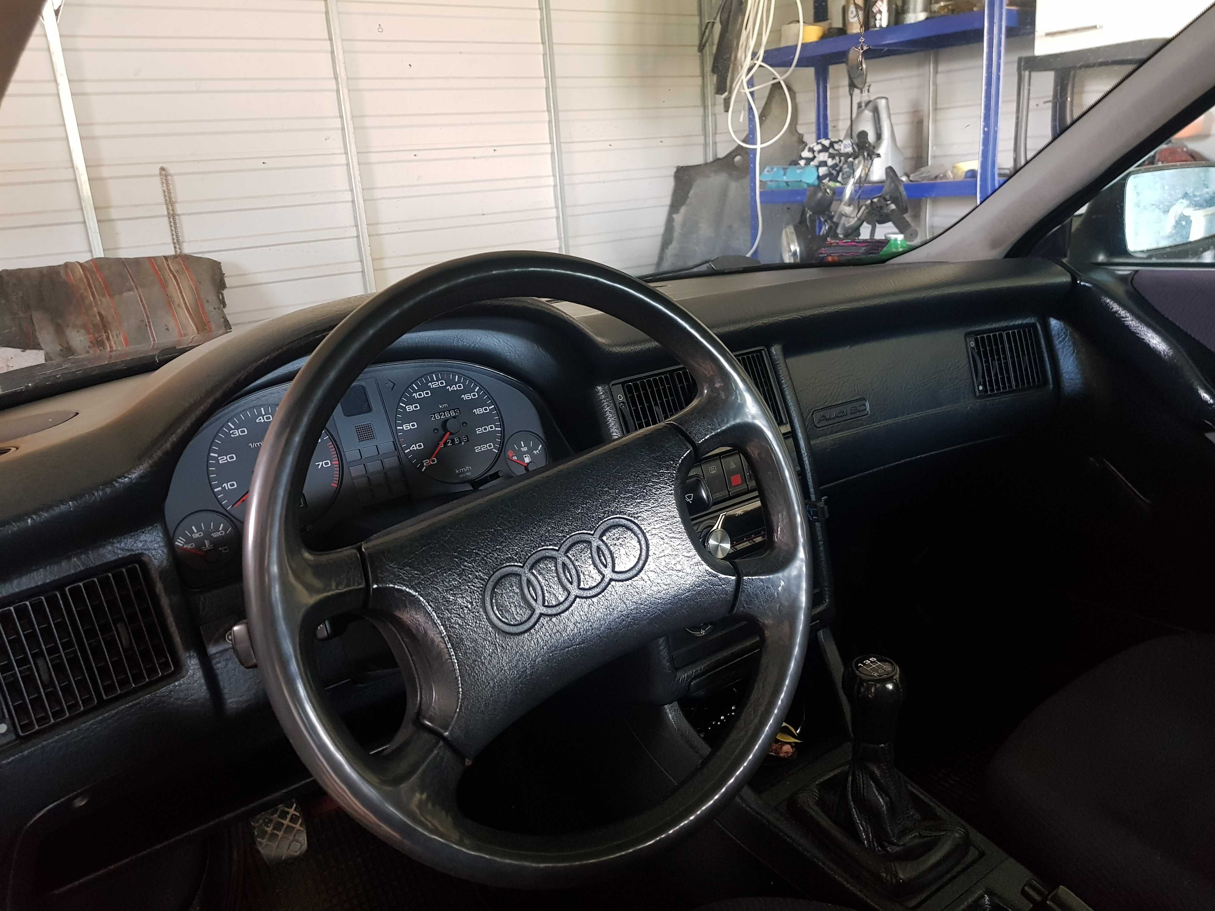 Audi 80 b4  2.0 E