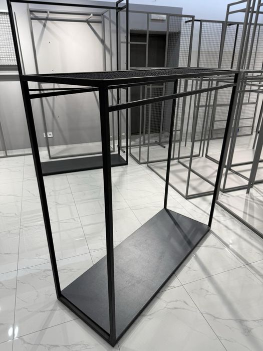 Стійки для одягу, торгове обладнення дешево!