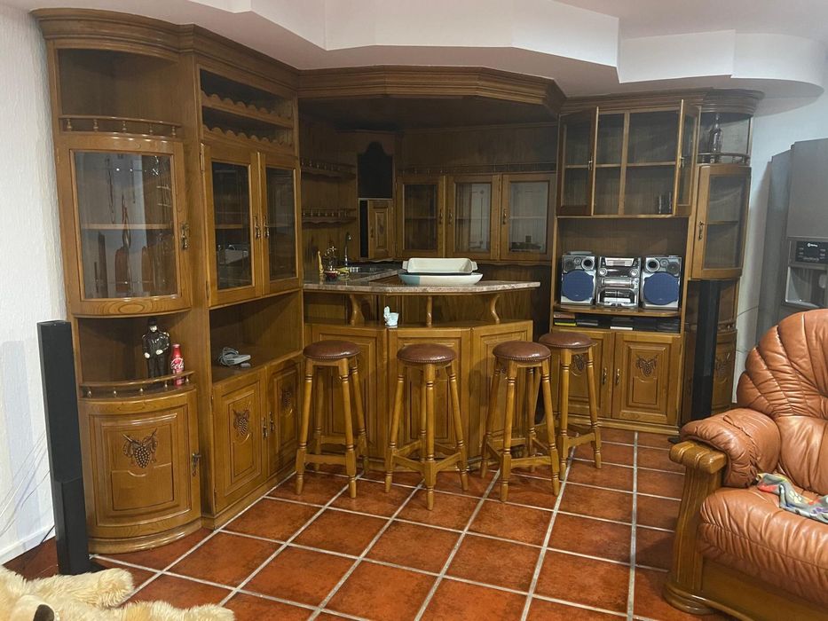 Bar de sala e cozinha