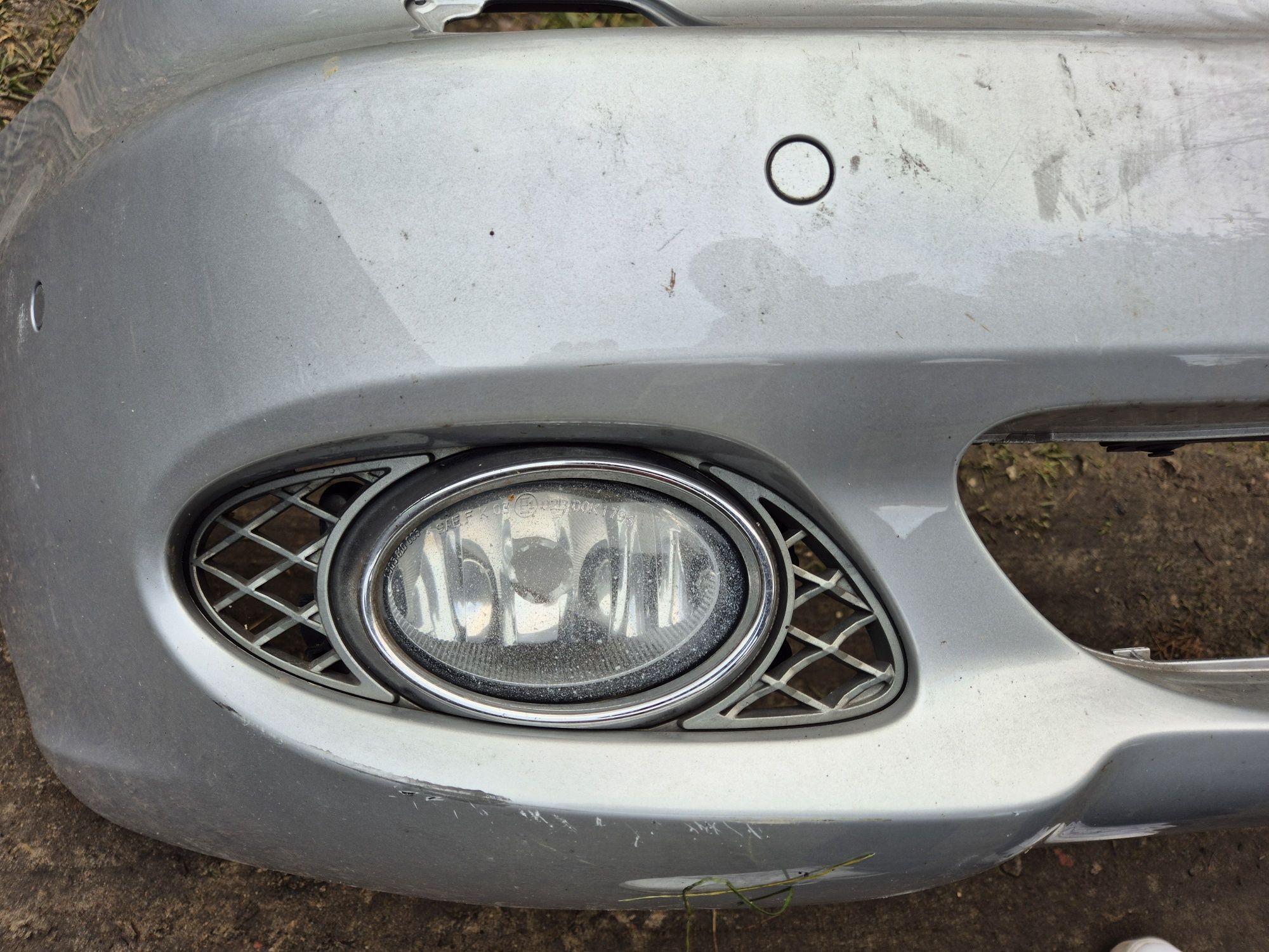 Dwa zderzaki do Mercedes CLS 219 po Lift