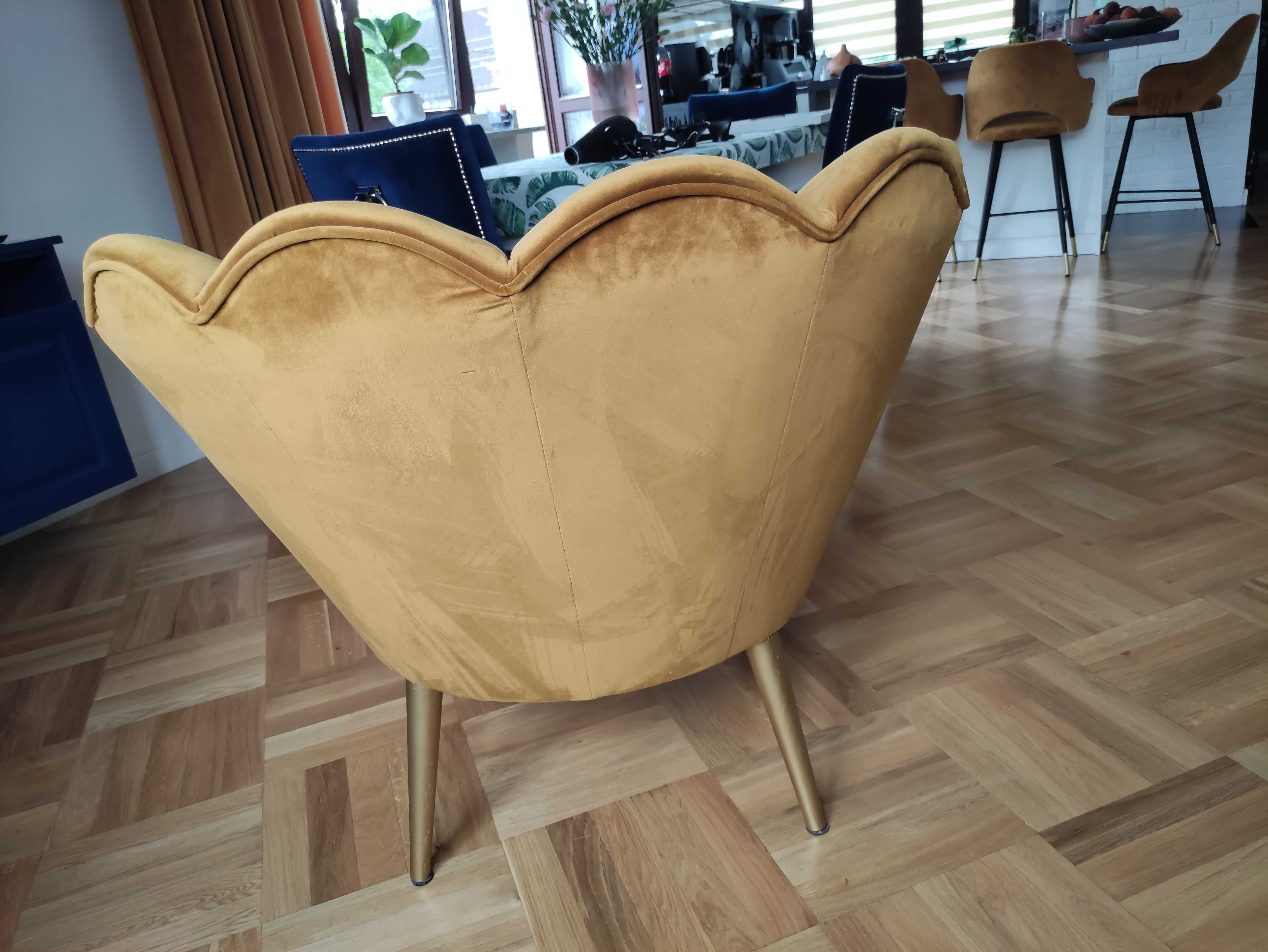 Fotel muszelka-kolor musztardowy