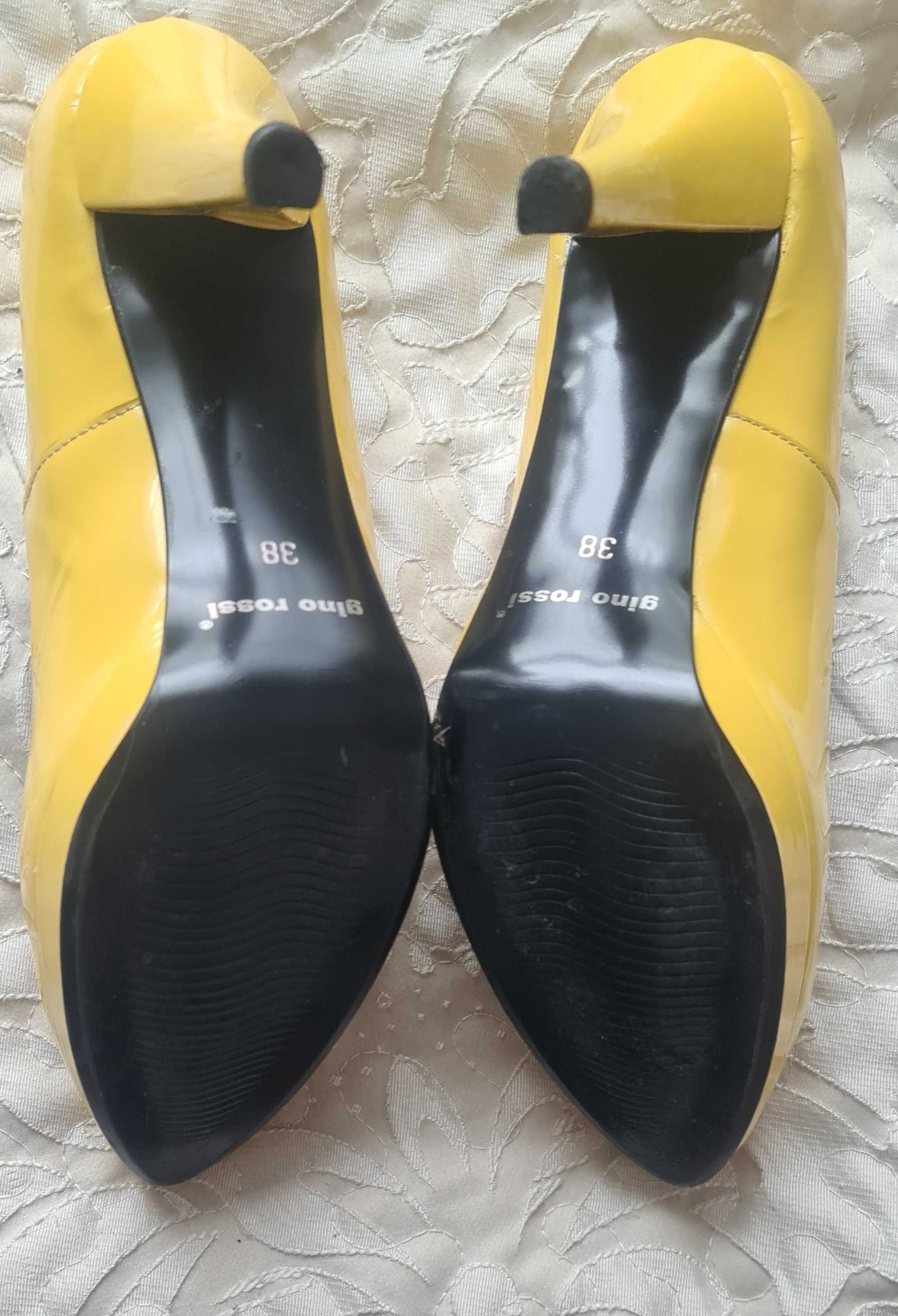 Buty Gino Rossi Szpilki / czółenka skóra żółte lakierowane 38