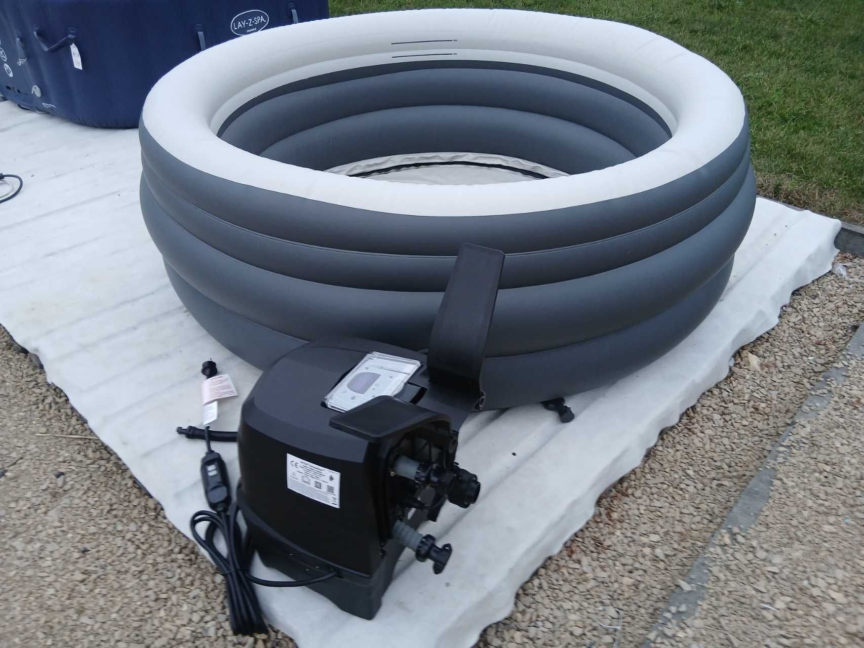 Jacuzzi Simple SPA
Model SB-B20