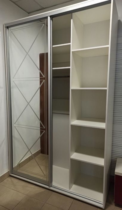 Шафи-купе,прихожі,ліжка,дивани,матраци,