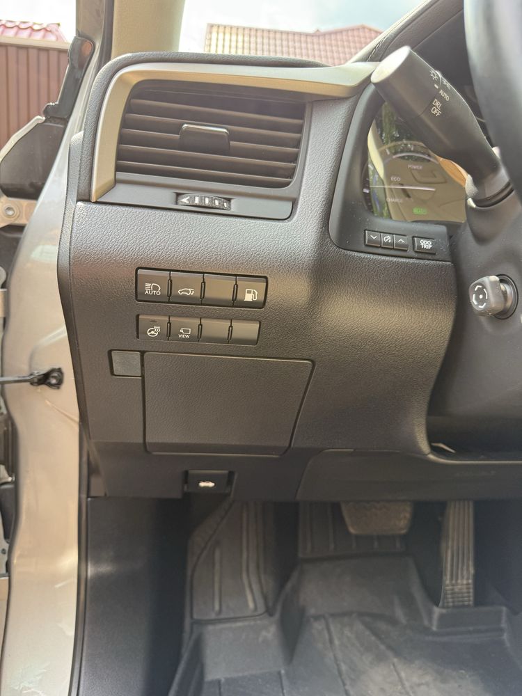 Продаю Lexus RX 450h 2021р