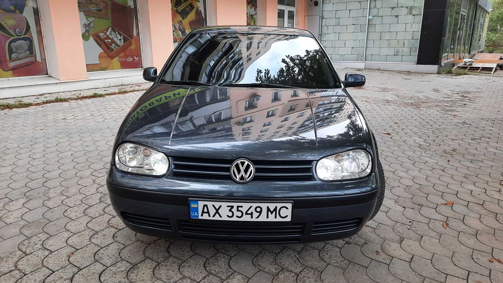 Volkswagen Golf 2001 р