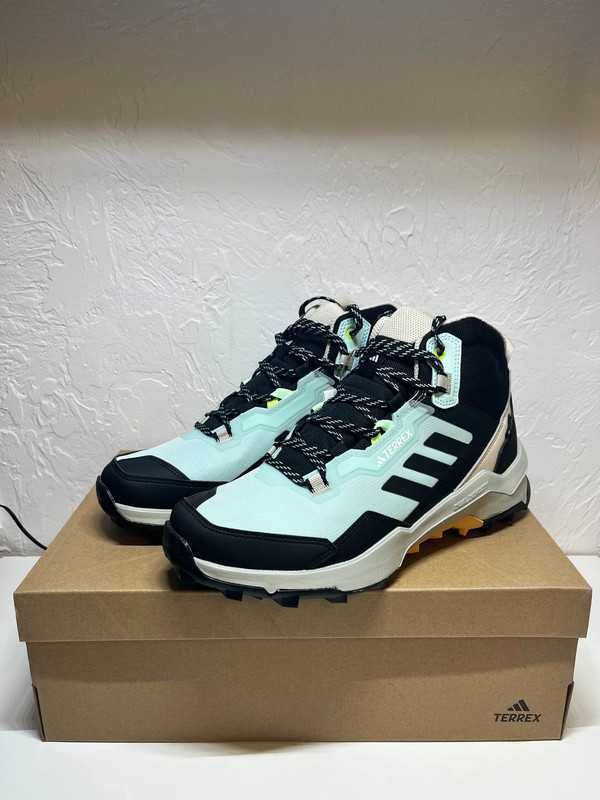 Buty sportowe Adidas Terrex AX4 Mid r.42