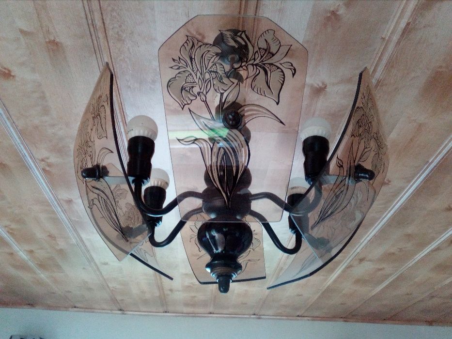 Zyrandol i Lampa