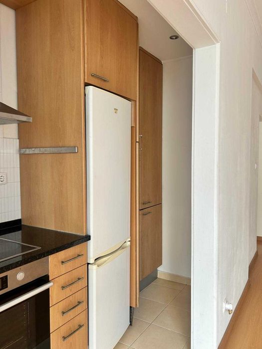 Apartamento T1 em Linda-a-Velha