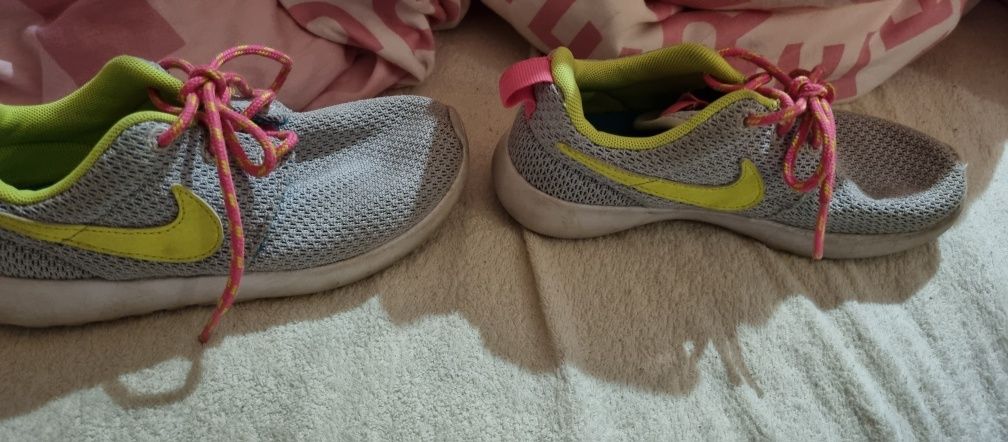 Buty nike dla dziewczynki siatka r. 28 śliczne neon adidas