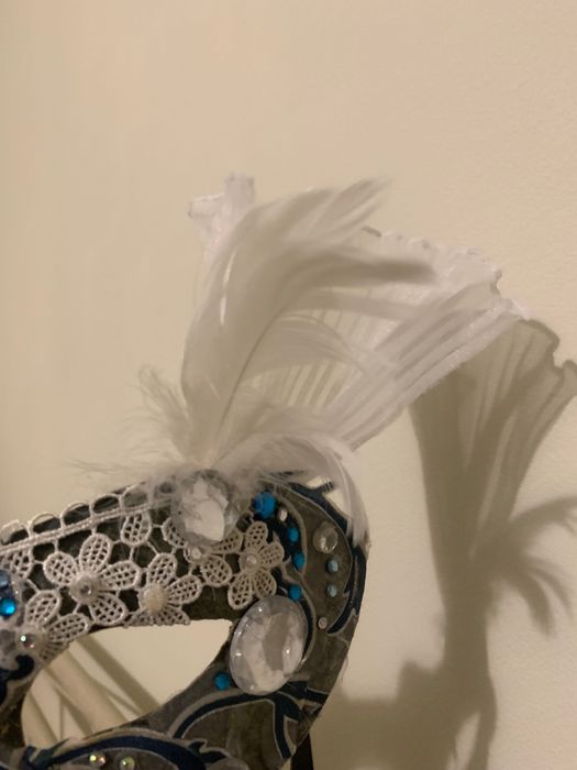 Маска карнавальна