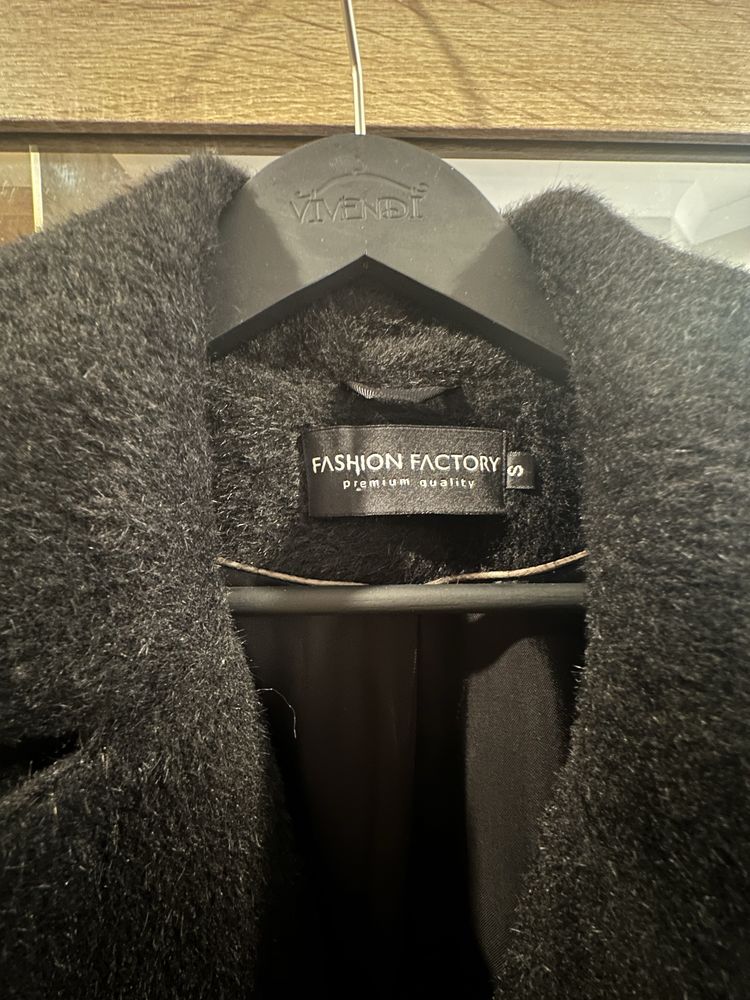 Пальто Fashion Factory/ FFellow