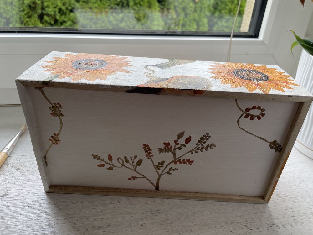 Pudełko na chusteczki decoupage ręcznie malowane diy