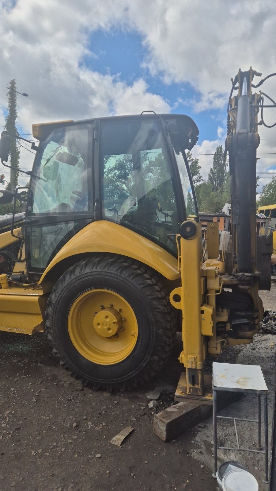 Екскаватор Caterpillar 422E 2007 года
